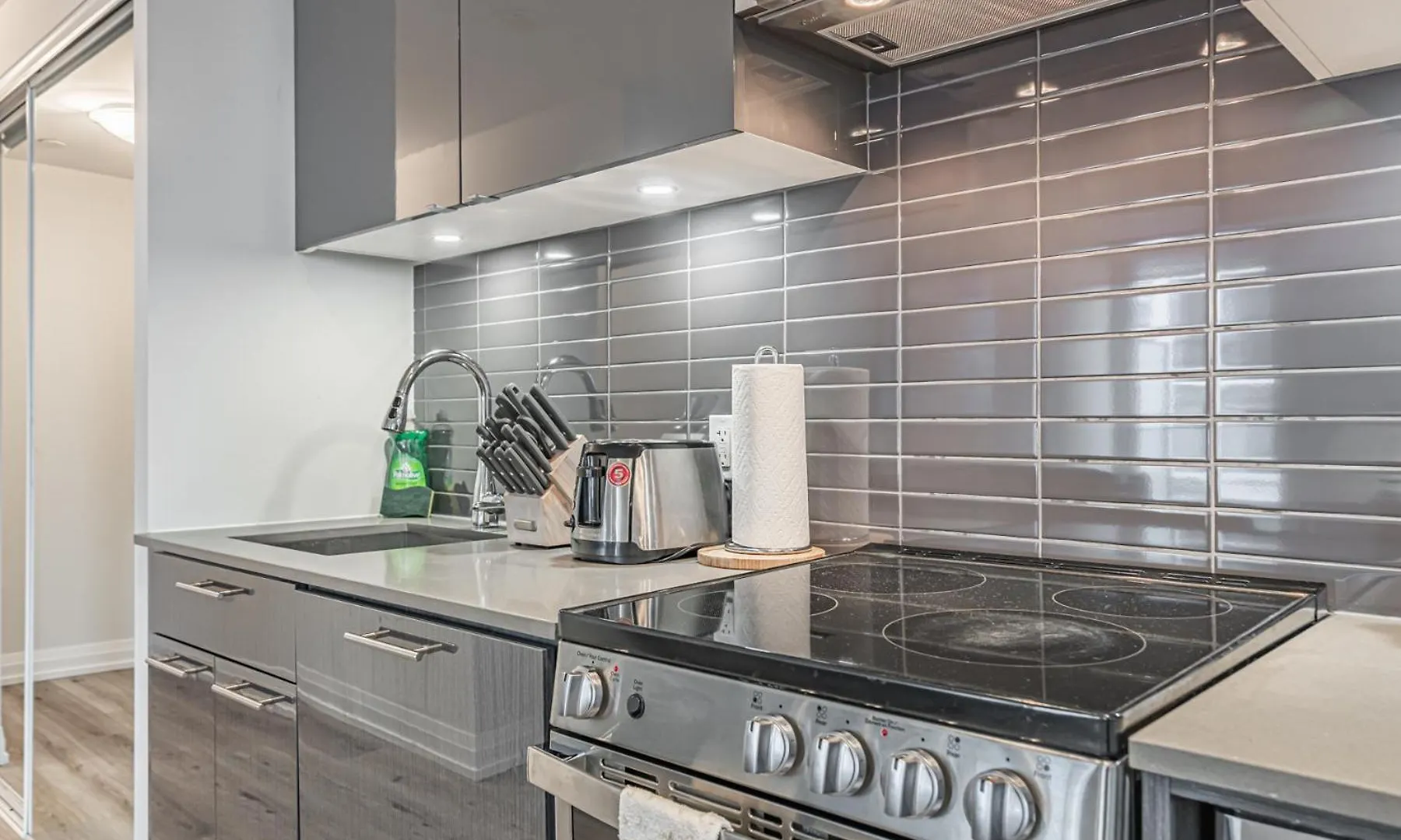 Apartment Toronto Garden Suites