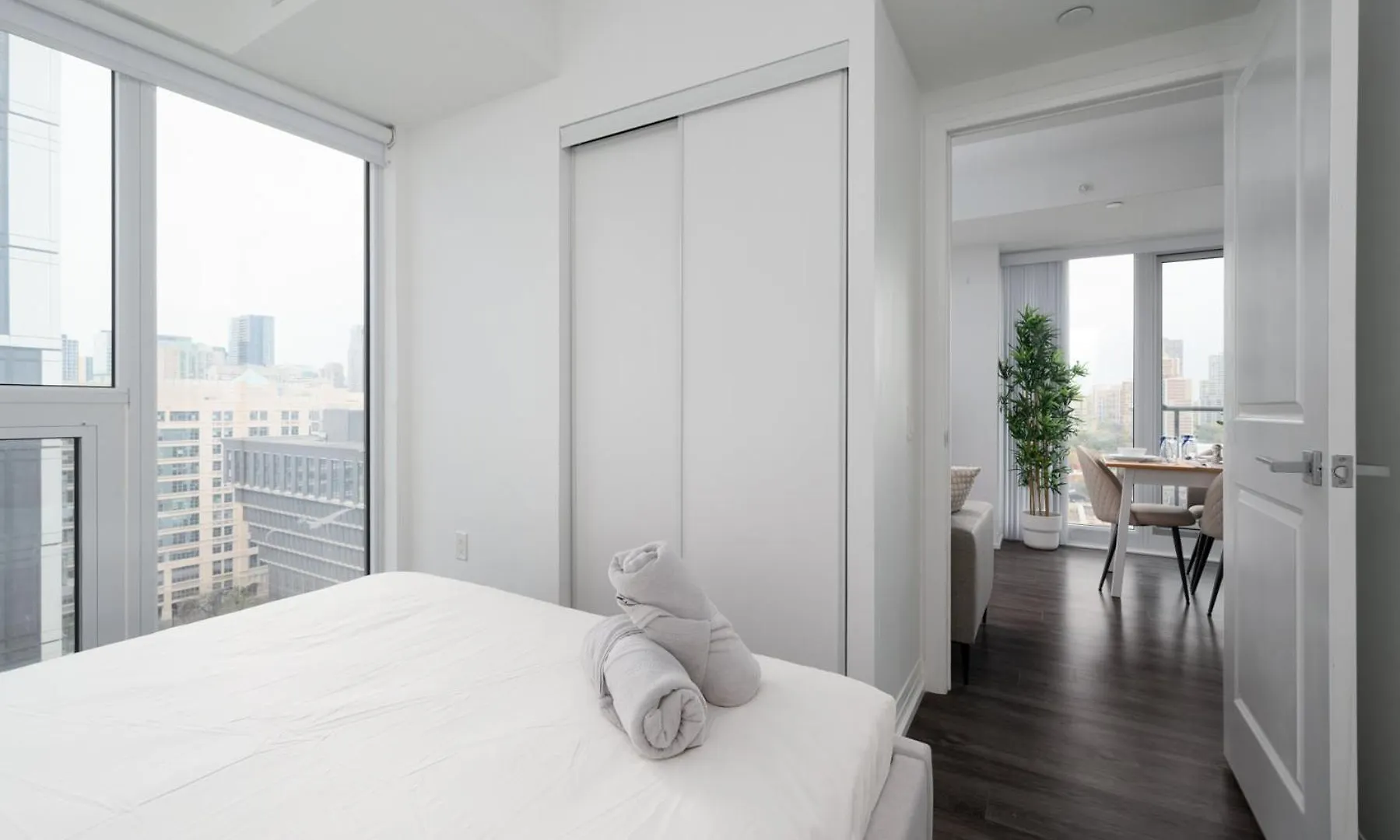 Apartment Toronto Garden Suites