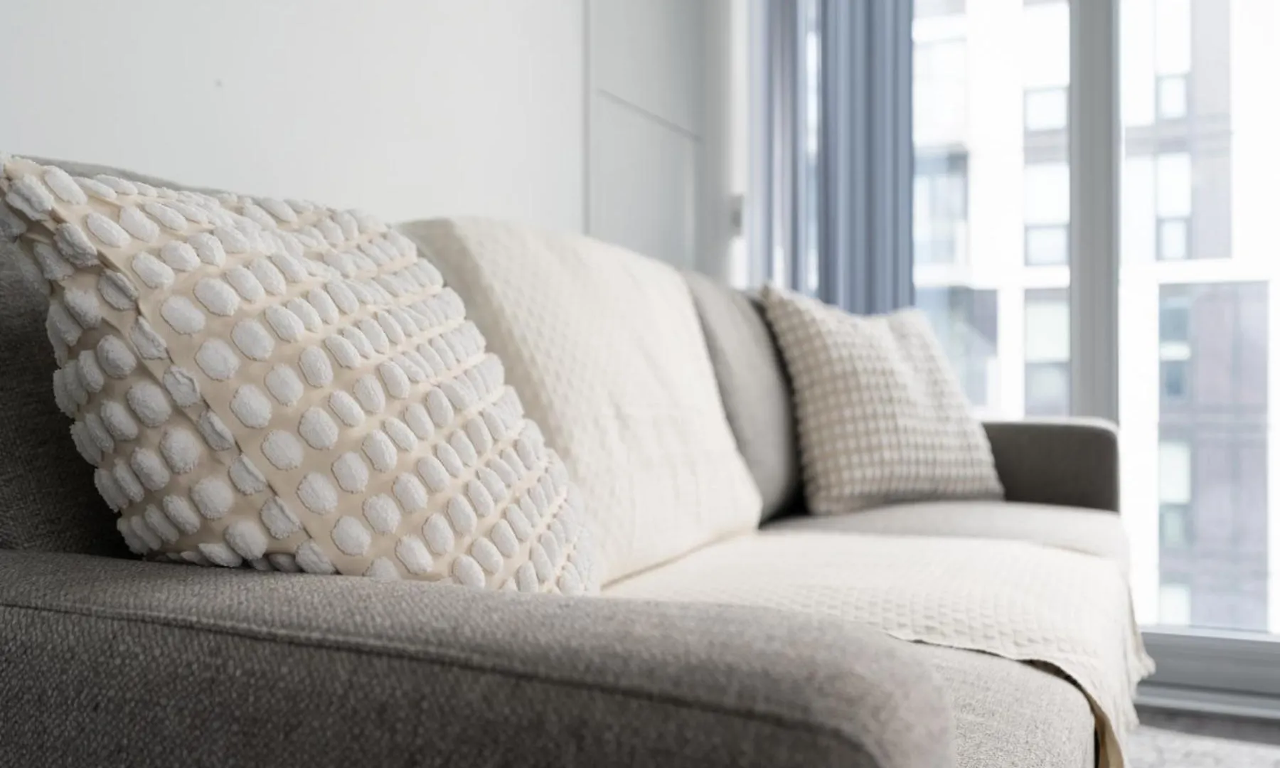 Toronto Garden Suites Apartment